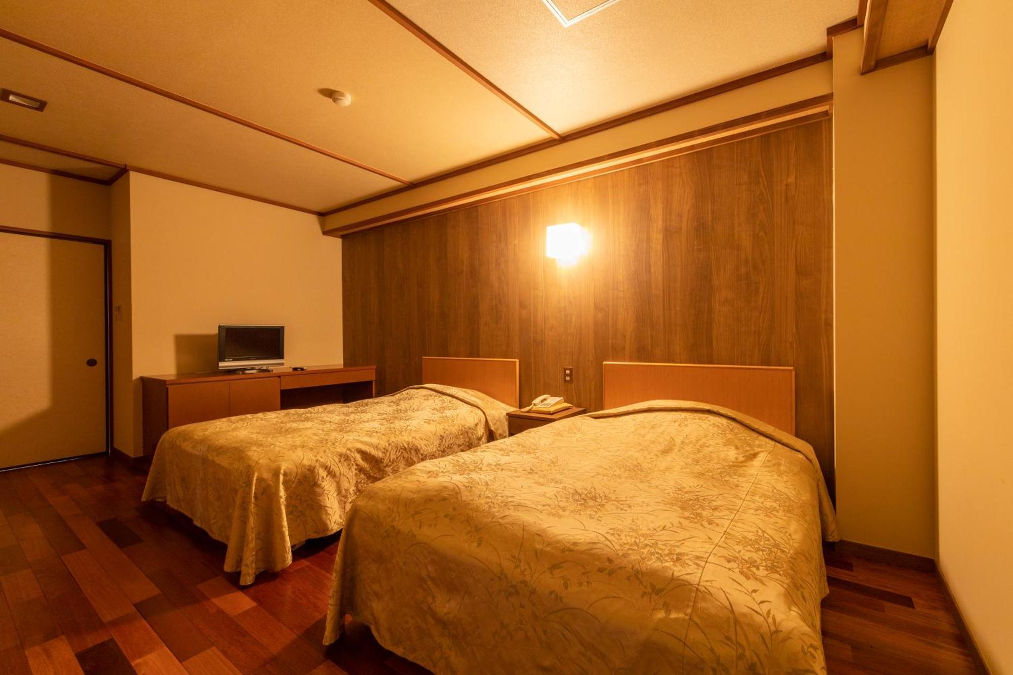 Kinugawa Hotel Mikazuki Nikko Exterior photo